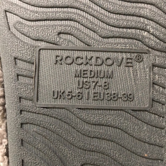 Rock Dove Womens Size MediumTeddy Fleece Slipper Light Gray Memory Foam NEW TAG - Picture 8 of 10